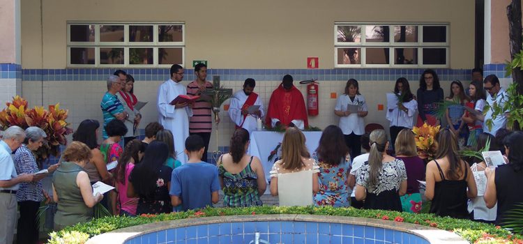 Colégio Ibituruna celebra o Domingo de Ramos Colégio Ibituruna celebra o Domingo de Ramos