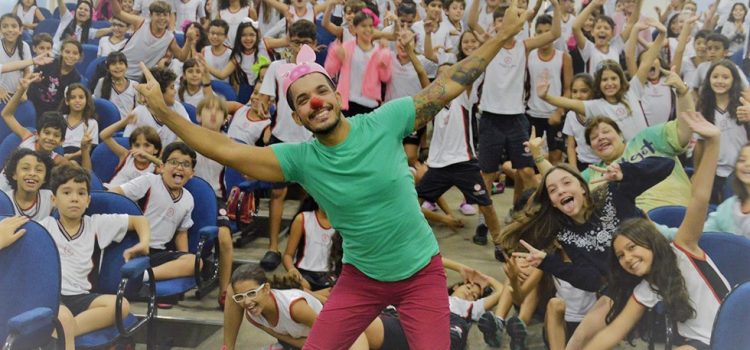 Palhaço Furreca apresenta a história da porquinha Lili