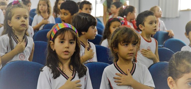 Momento Cívico reforça o sentimento do ser cidadão
